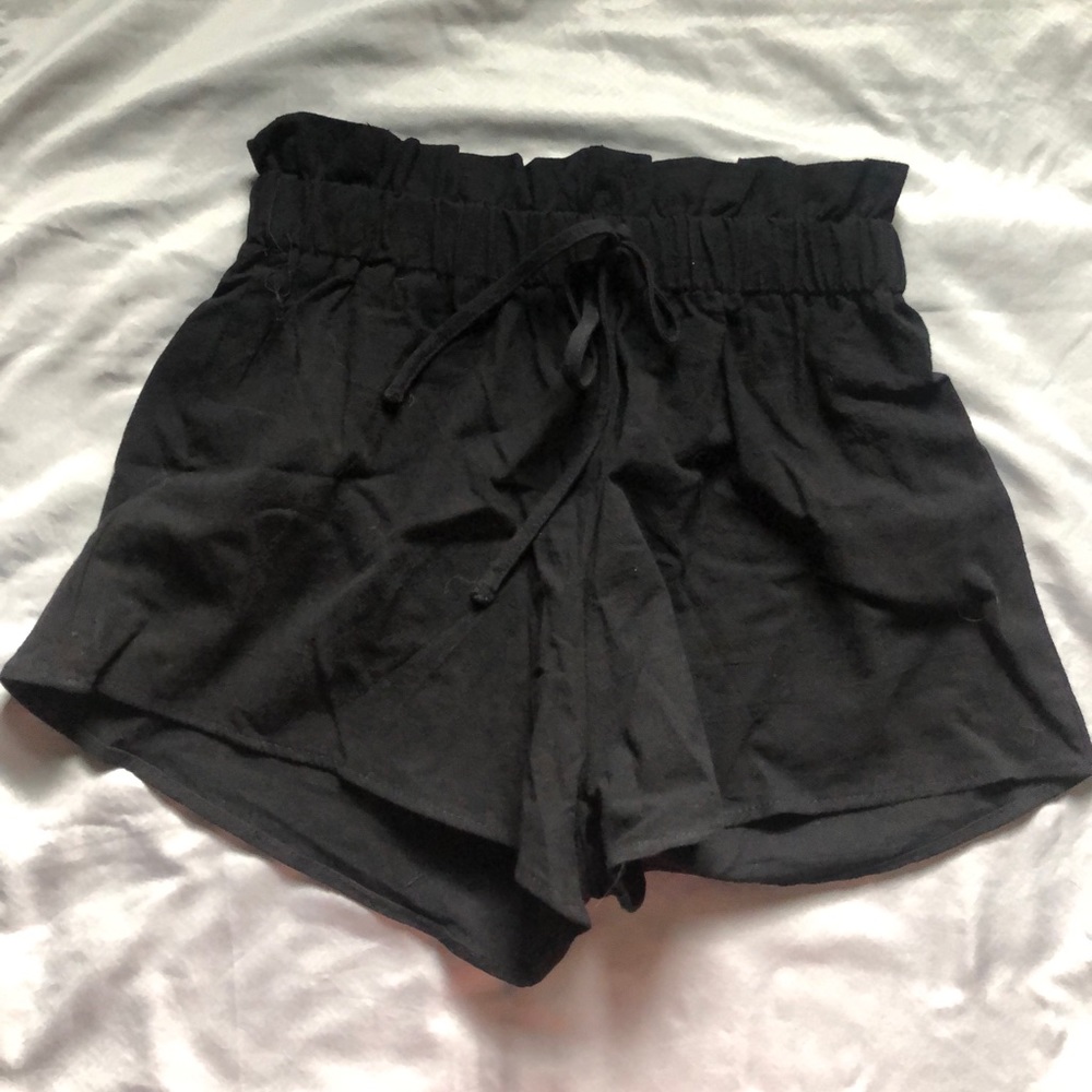 Women’s black paper bag shorts